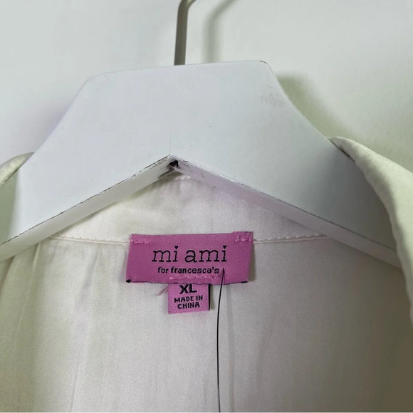 Miami from Francesca’s off white satin button down long sleeve blouse  XL NWT - Picture 3 of 7